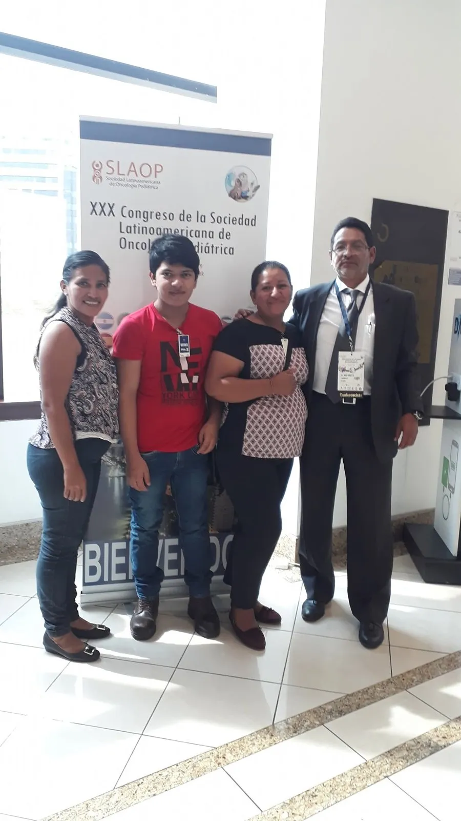 Equipo de FANAC en un congreso médico
