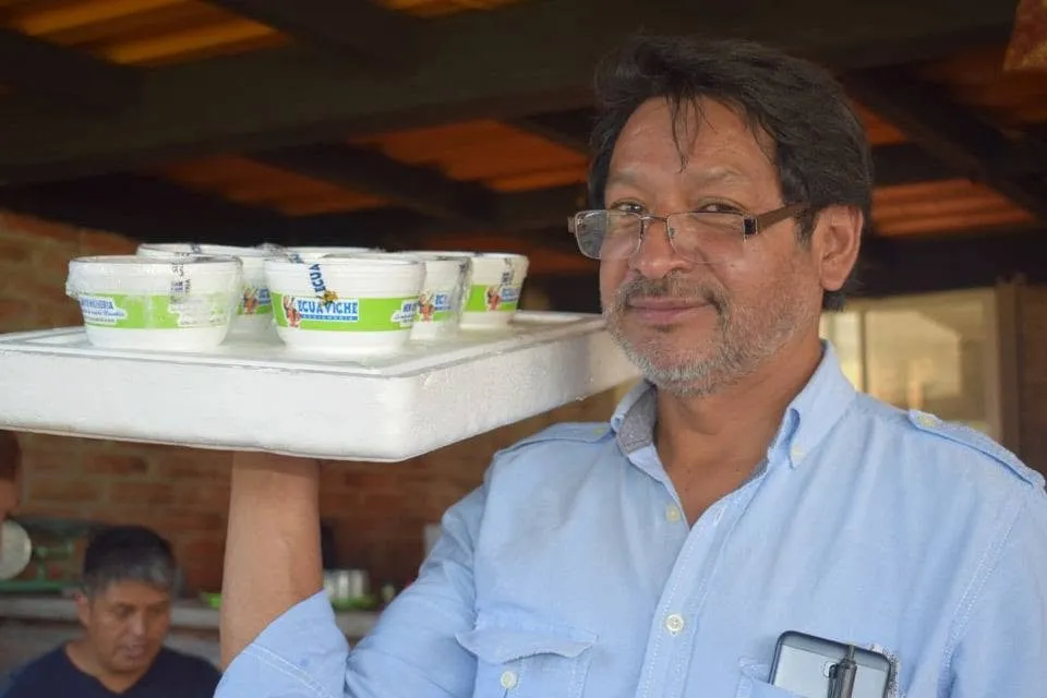 Mario Murgueitio, fundador de FANAC, sonríe en un paseo